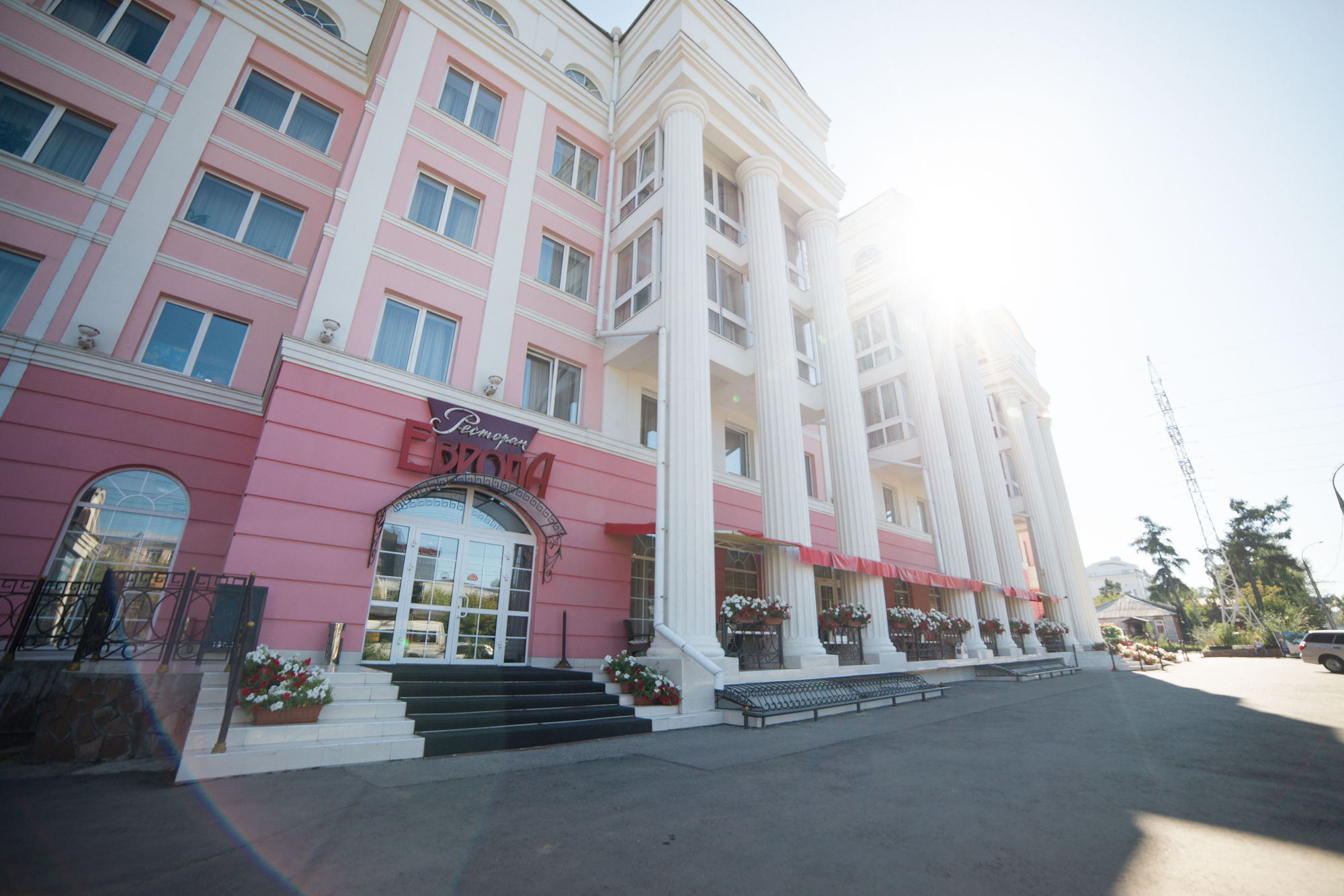 Europa Hotel Irkutsk Exterior foto